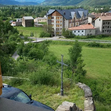 Casa Rural Pirineo Aragones בייסקאס